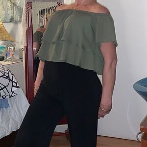 Gia Monae off shoulder top